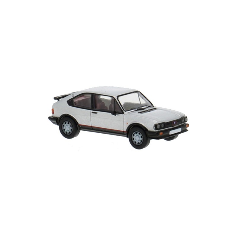 Alfa Romeo Alfasud, plata.