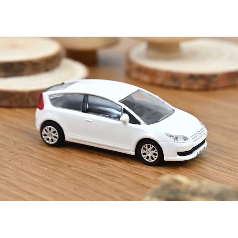 Citroën C4 Coupé, 2004.