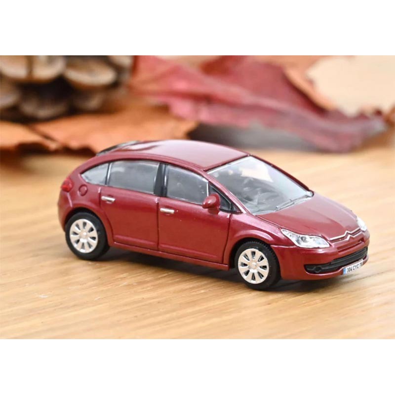 Citroën C4 Berline, 2004.