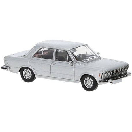 Fiat 130, prata.