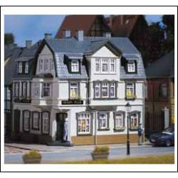 Bâtiment avec pub.