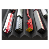 Bandeja de espuma de 500 x 500 x 55 mm, personalizável com padrão em ziguezague, para trens em escala H0 / 00.