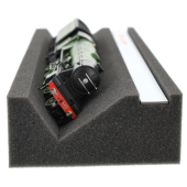 HO Locomotive Maintenance Cradle with Magnetic Strip (360 mm).