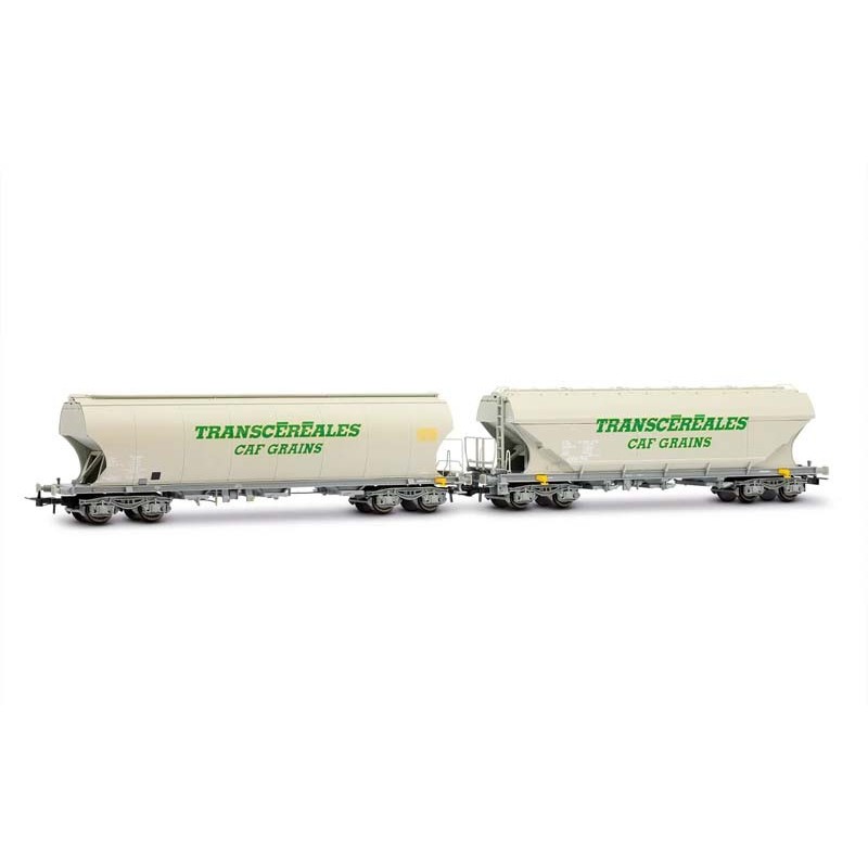Set von französischen Transcereal-CAF Grains Trichtern. Set von französischen Transcereal-CAF Grains Trichtern.