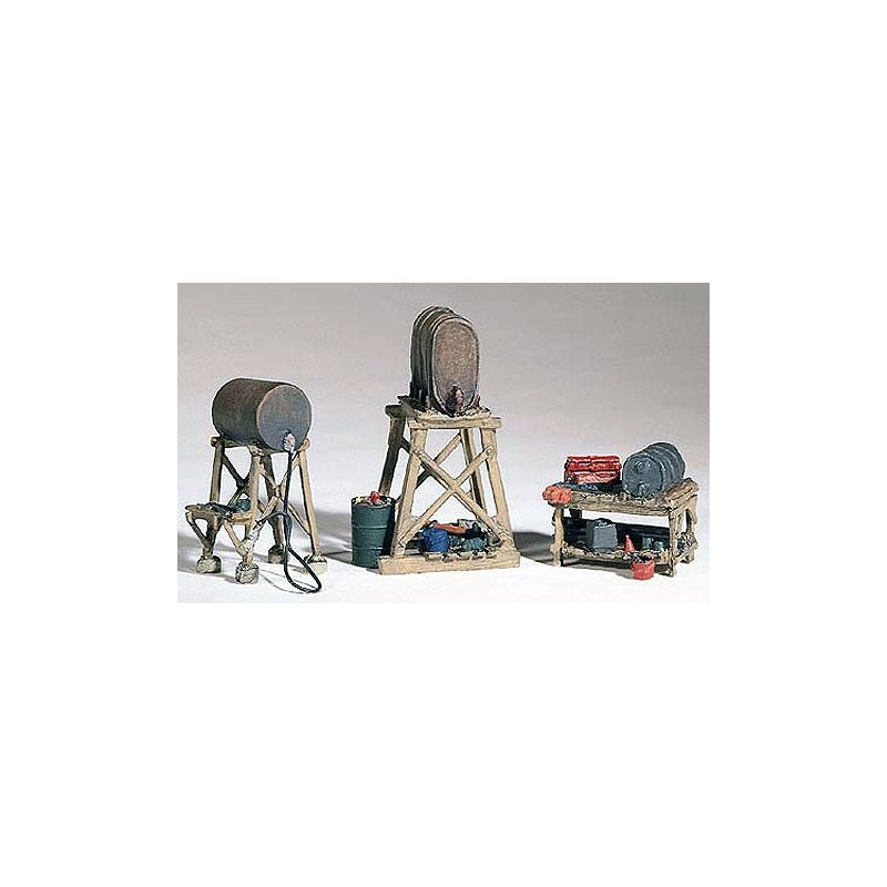 3 Fuel Stands. WOODLAND SCENICS D212