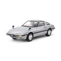 Mazda Savanna RX-7.