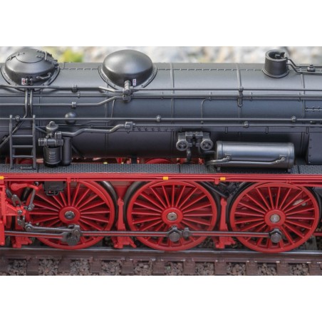 "Saxon Pride" Class 19.0 Steam Locomotive, DR. Sound and smoke.