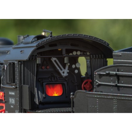"Saxon Pride" Class 19.0 Steam Locomotive, DR. Sound and smoke.