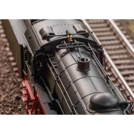 "Saxon Pride" Class 19.0 Steam Locomotive, DR. Sound and smoke.