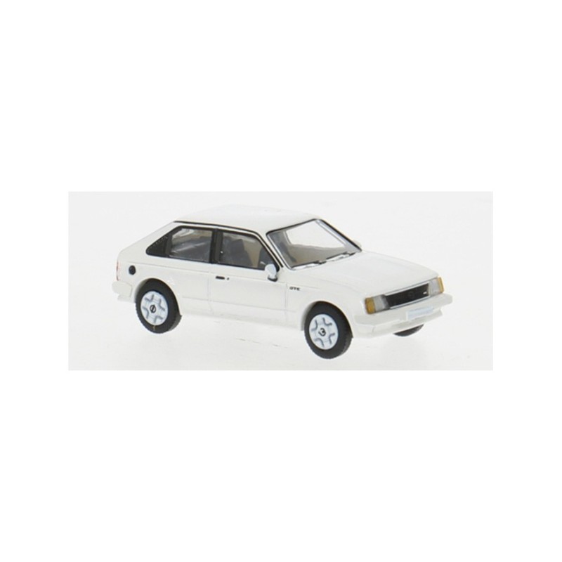 Opel Kadett D GTE, blanco.