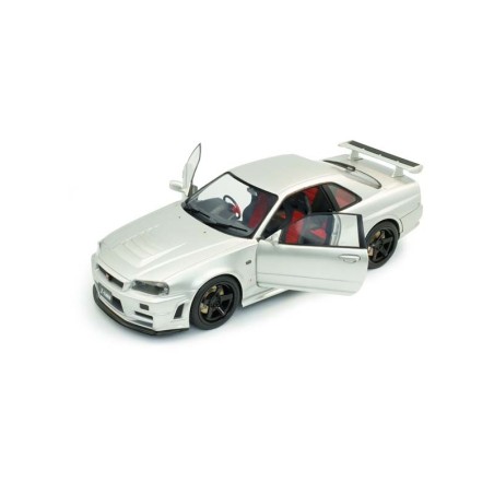 Nissan Skyline R34 GT.