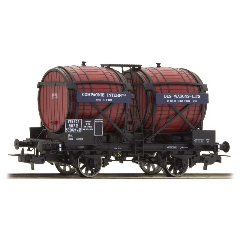 2-axle OCEM barrel wagon.