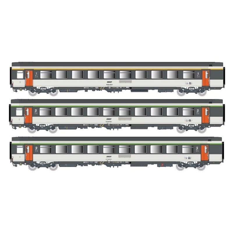 Ensemble de trois voitures Corail, SNCF.
