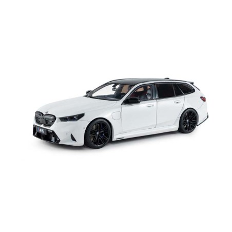 BMW M5 Touring, 2025.