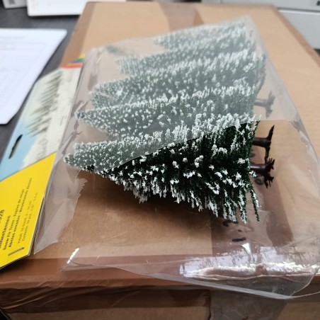 10 snowy fir trees | Open bag.