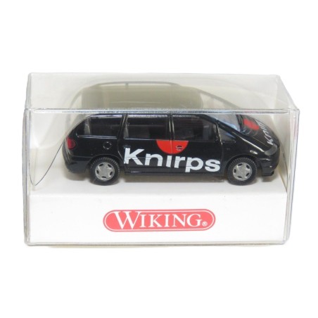 VW Sharan. KNIRPT.