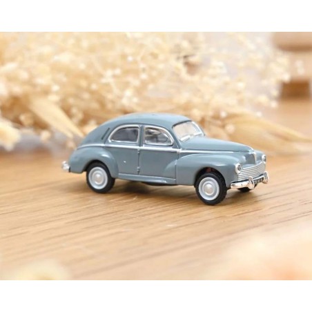 Peugeot 203, 1955.