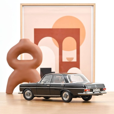 Mercedes-Benz 280 SE 1968 Black.