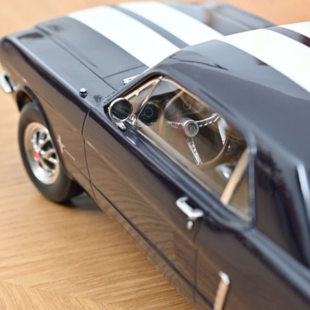 Ford Mustang Coupé 1966 Nightmist Blue métallique.