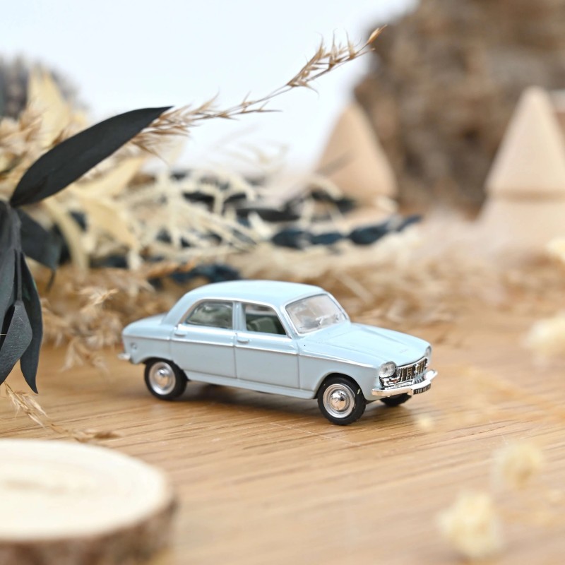 Peugeot 204, 1967.