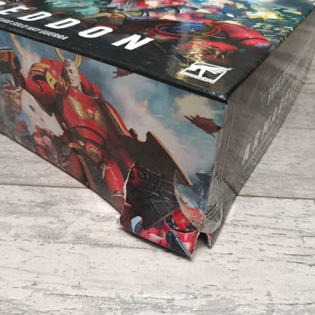 Warhammer 40,000: Armageddon | Caja dañada y falta matriz C