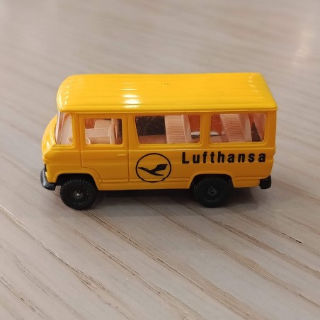 Mercedes "Lufthansa" Van.
