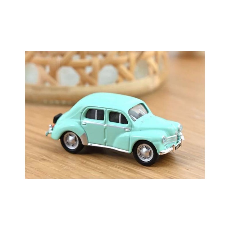 Renault 4CV, verte.