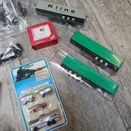 Large railway clearance and spare parts lot.