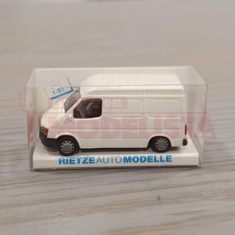 Ford Transit.