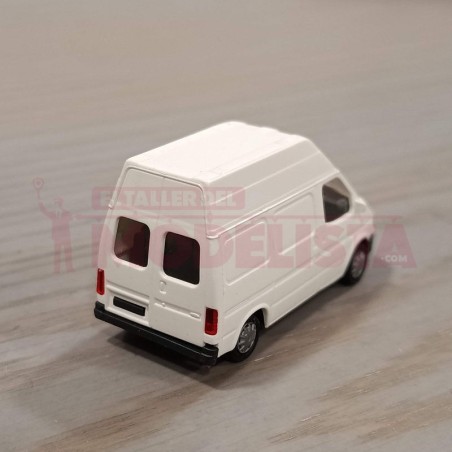 Ford Transit.