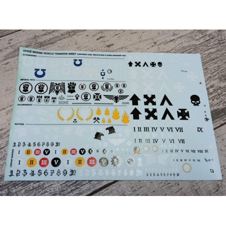 Land Raider Crusader | F sprue missing, box and decals damaged.