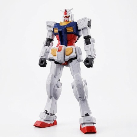 Por exemplo, RX-78F00/E Gundam - Gunpla da Gundam Next Universal Century.
