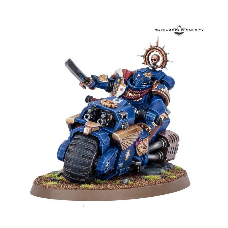 Space Marines : Capitaine à moto.