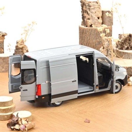 Mercedes-Benz Sprinter, 2018.