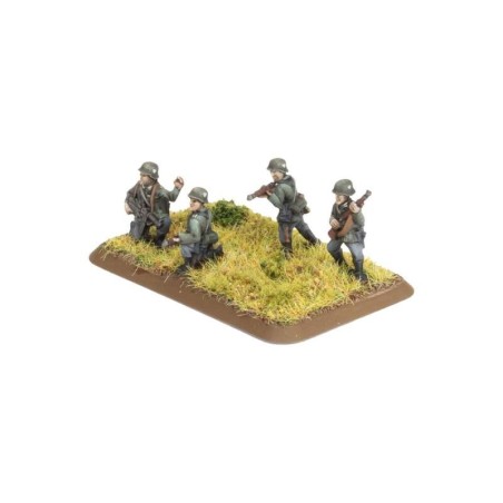 Infantry platoon. Infantry platoon.