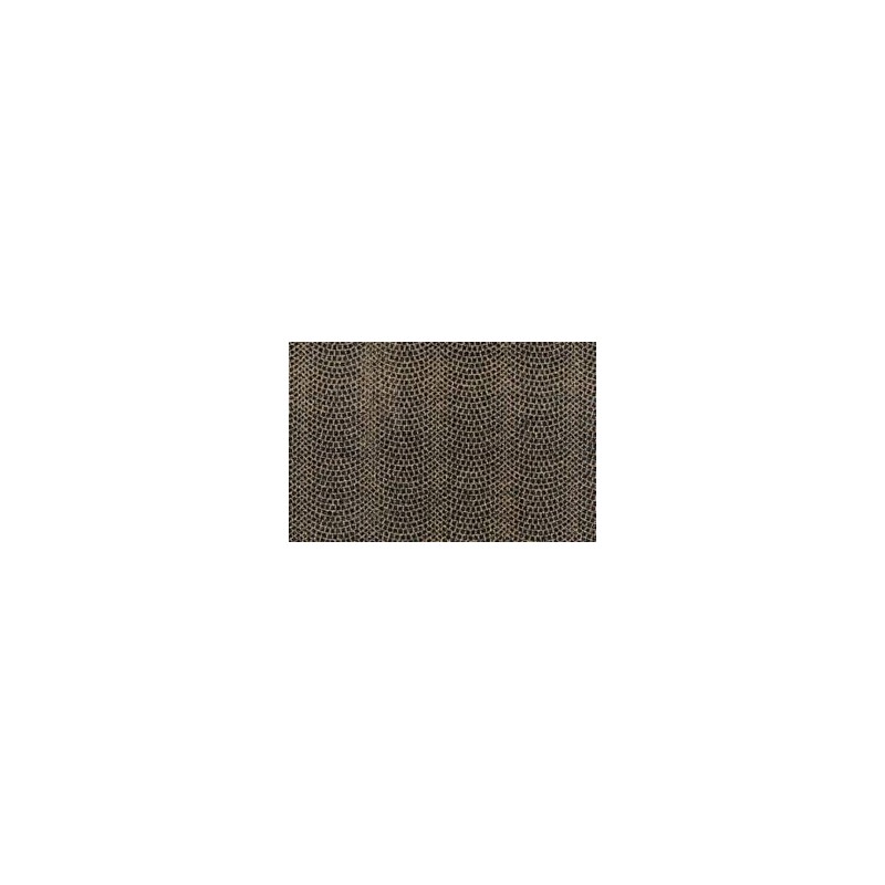 Cobblestone pavement . HEKI 6590