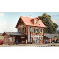 Estación "Unterlenningen".