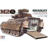 Vehículo de combate de infantería Bradley M2. TAMIYA 35132