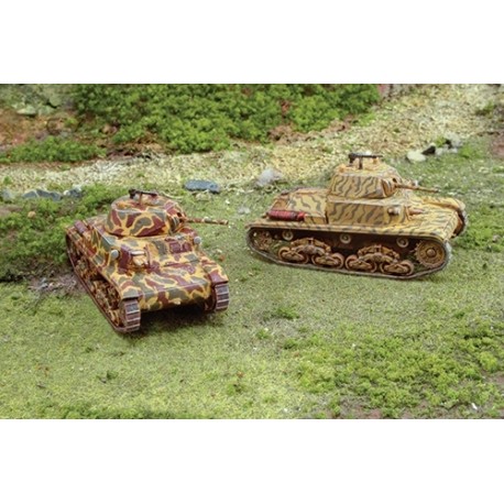 Carro Armato M13/40. ITALERI 7517