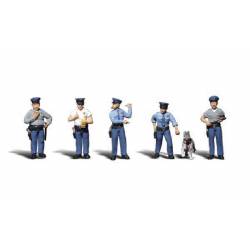 Policías.