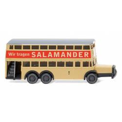 Berlin double-decker bus D 38 "Salamander".