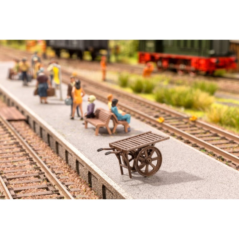 Platfform trolley.