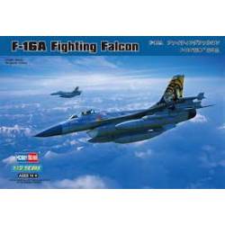 F-16A Falco da combattimento.