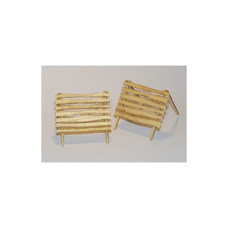 Pantallas de protección. PLUS MODEL 393