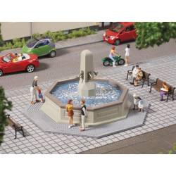 Quadratischer Brunnen.
