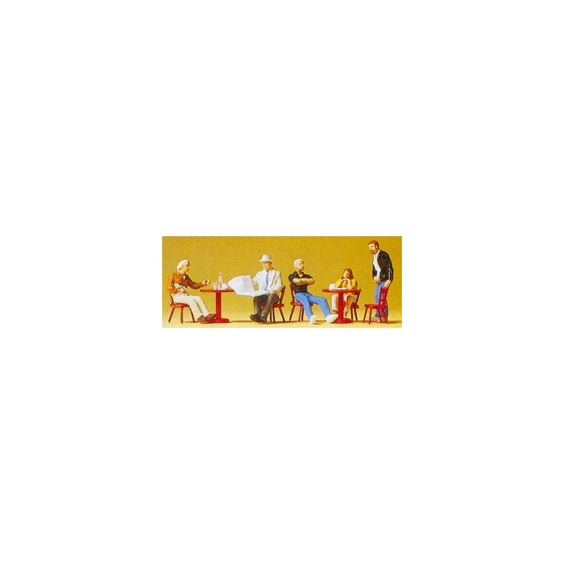 Guests in a cafe. PREISER 10369