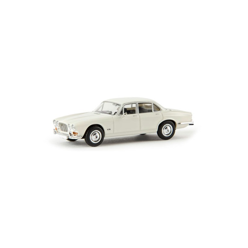 Jaguar XJ 6, blanco. BREKINA 13655