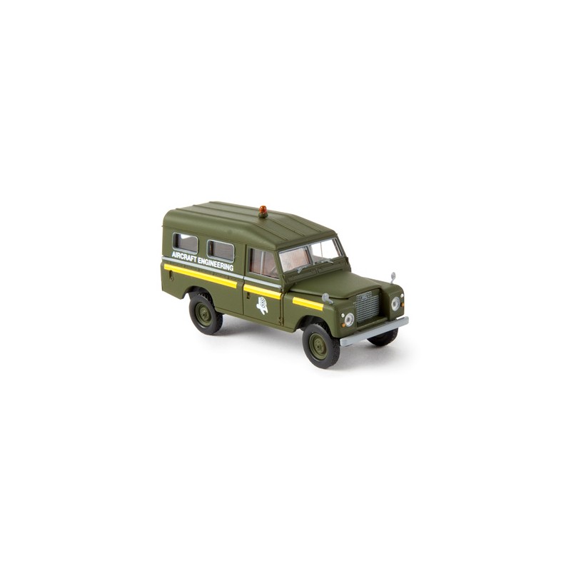 Land Rover 109 "RAF aircraft engineering". BREKINA 13765