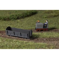 Bulk good wagon replica.