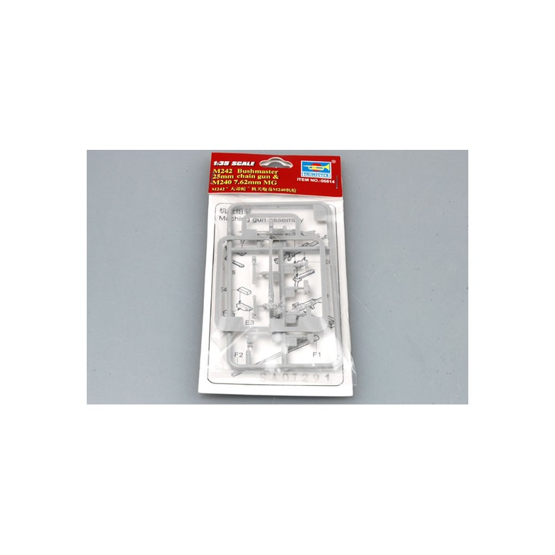 M242 bushmaster and M240. TRUMPETER 06614